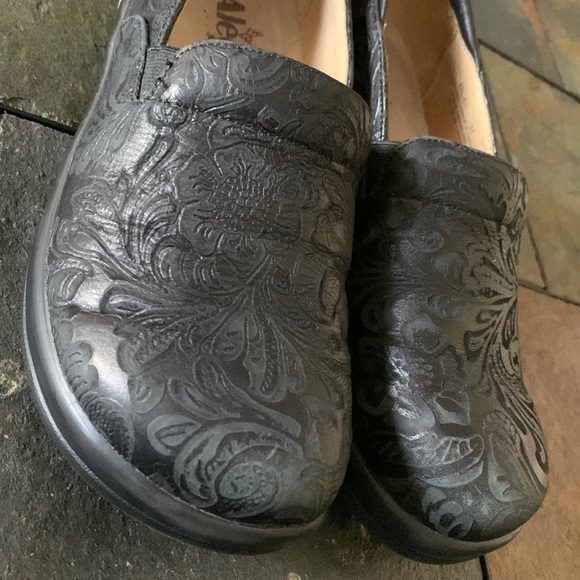 Alegria Shoes - Alegria Kel slip on shoes size 37 black